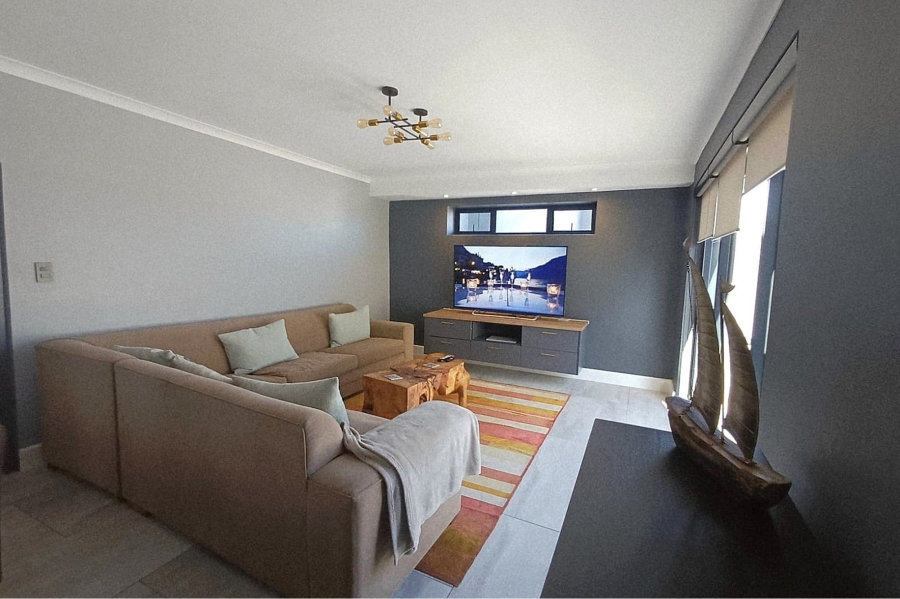 To Let 2 Bedroom Property for Rent in Bloubergstrand Western Cape